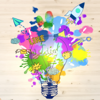 Keynote Die Illustration einer leuchtenden Glühbirne. Diese ist durchsetzt mit bunten Farbspritzern in gelb, pink, hellblau, dunkelblau, grün und lila. Außerdem sind Symbole wie eine Rakete, ein Papierflieger, ein Briefumschlag mit Flügeln, eine Farbpalette, ein Herz, eine Sternschnuppe und eine Wolke auf bzw. um die Glühbirne abgebildet. In der Mitte steht direkt über dem Leuchtdraht "Idea". Der Hintergrund ist sehr helles Holz.